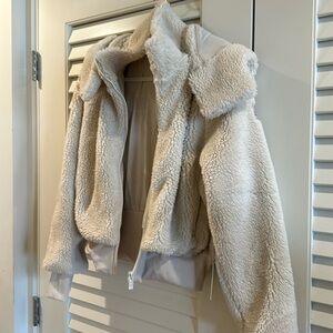 Alo foxy Sherpa jacket